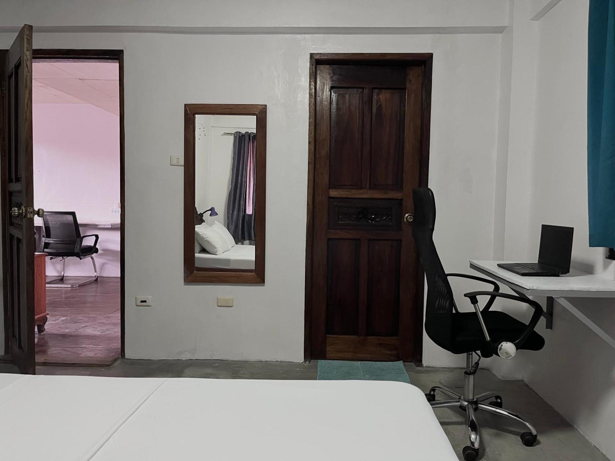 פוארטו גאלרה Uncharted Hostel מראה חיצוני תמונה